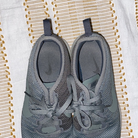 Dual Tone Racer Nikes - Picture 3 of 5